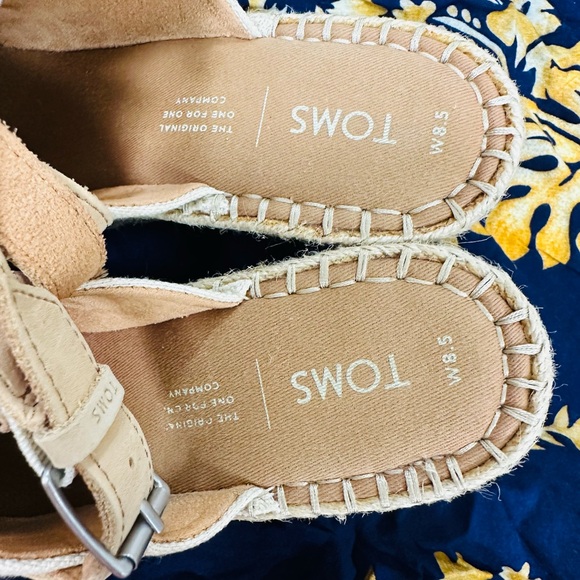 Toms Cream Canvas and Tan Leather Espadrille Wedge Sandals - Picture 7 of 12